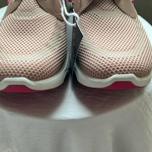 Sperry Sport: Women’s 7 Sea 3-eye sneaker- Pink/Rose gold/white- quick-dry mesh - Picture 11 of 12